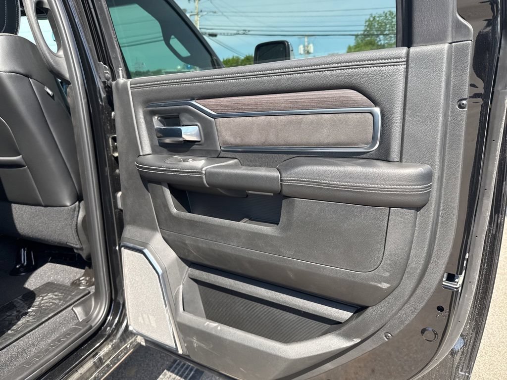 New 2026 RAM 2500 Laramie AWD/4WD image 26