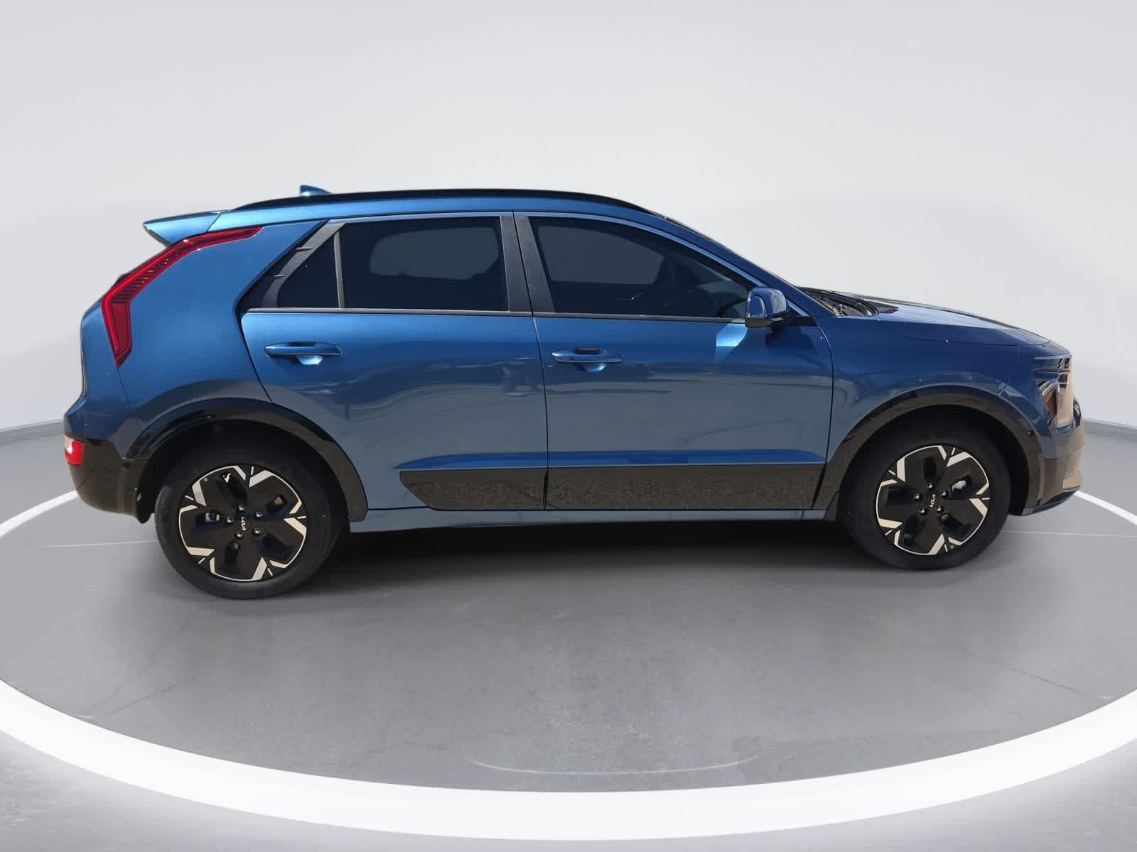 New 2026 Kia Niro Wind FWD image 9