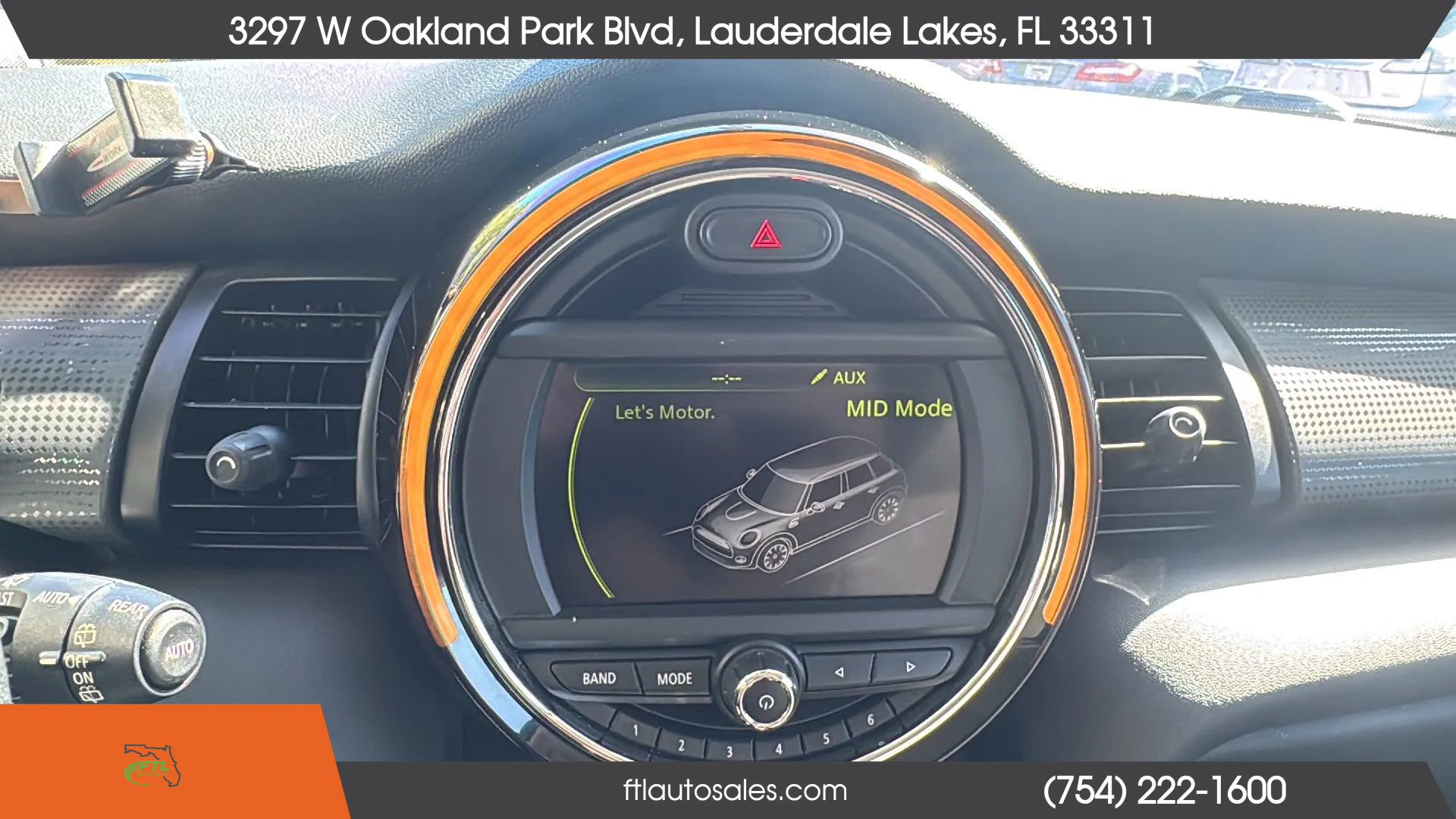 Used 2015 MINI Cooper 4-Door Hardtop image 66