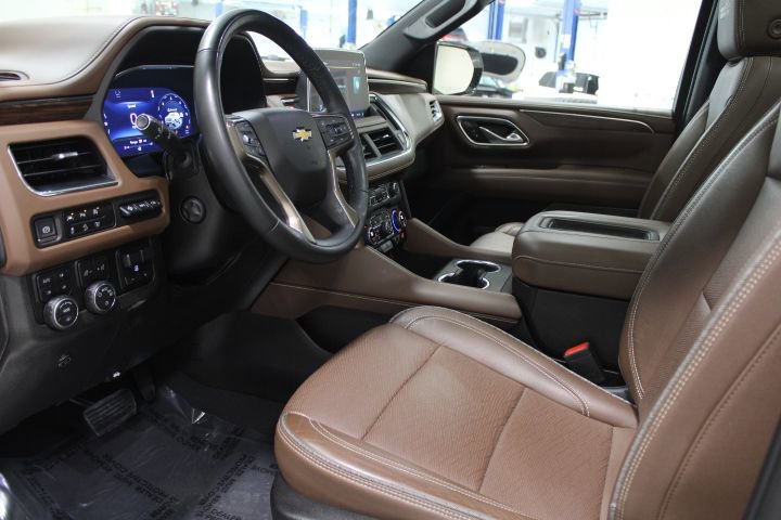 Used 2023 Chevrolet Suburban High Country image 21