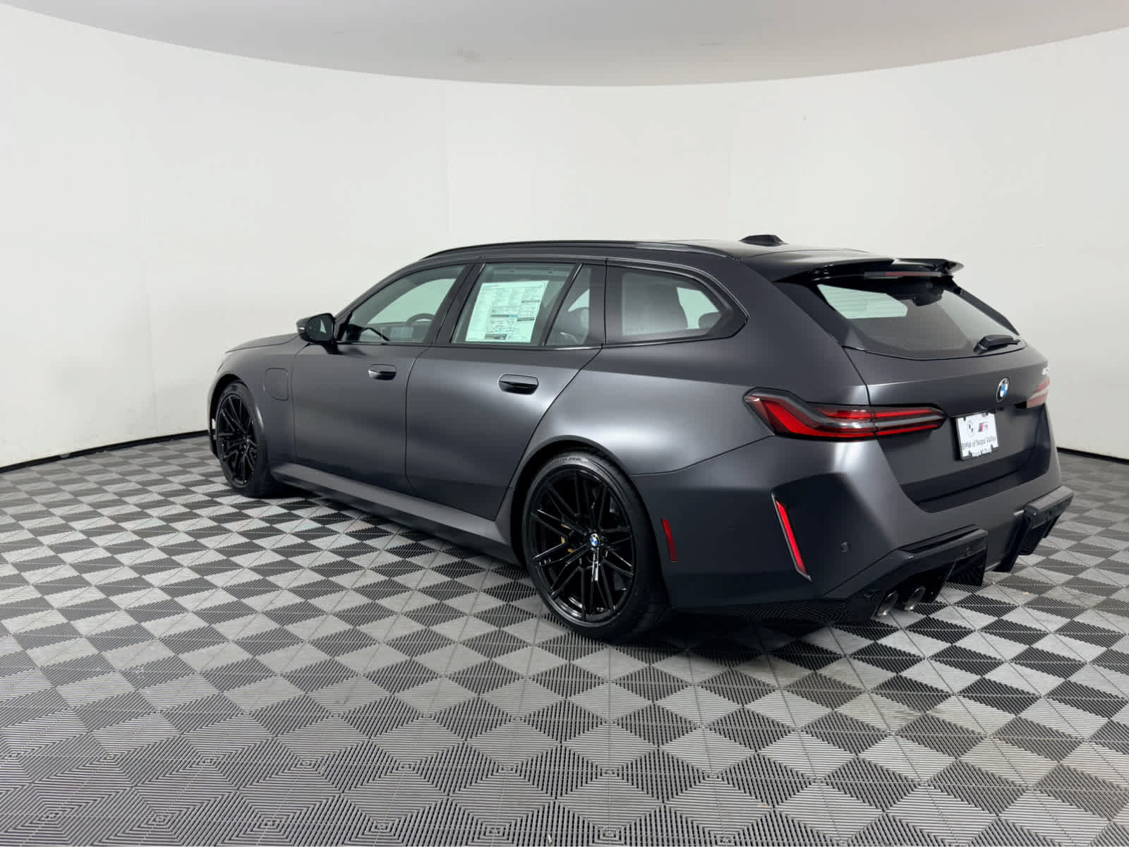 New 2027 BMW M5 Touring AWD/4WD image 5