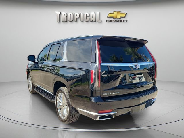 Used 2023 Cadillac Escalade Premium Luxury AWD/4WD image 2