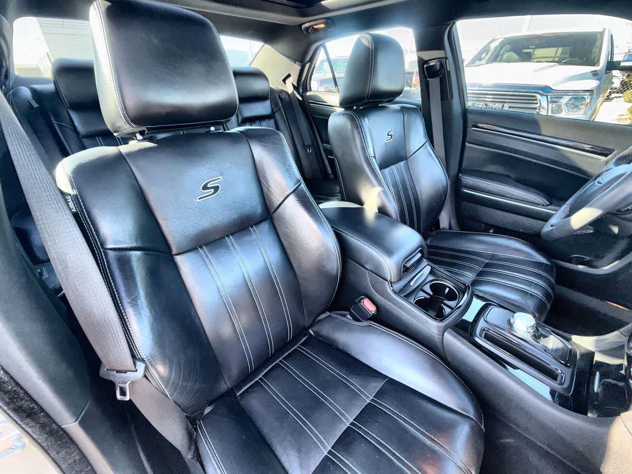 Used 2023 Chrysler 300 S RWD image 14