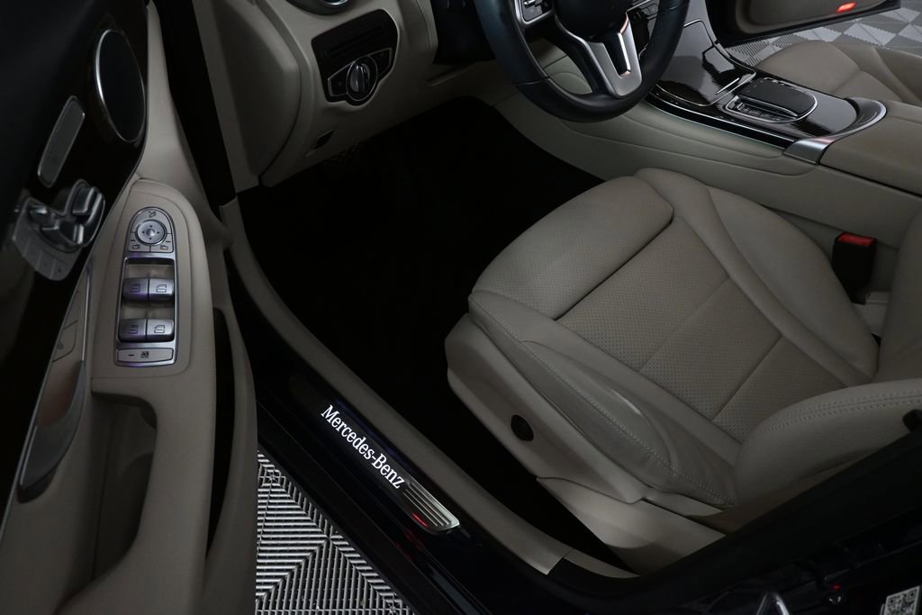 Certified 2022 Mercedes-Benz GLC 300 image 7
