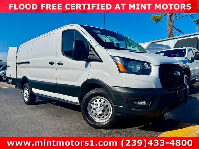 Used 2023 Ford Transit 250 Low Roof AWD image 3