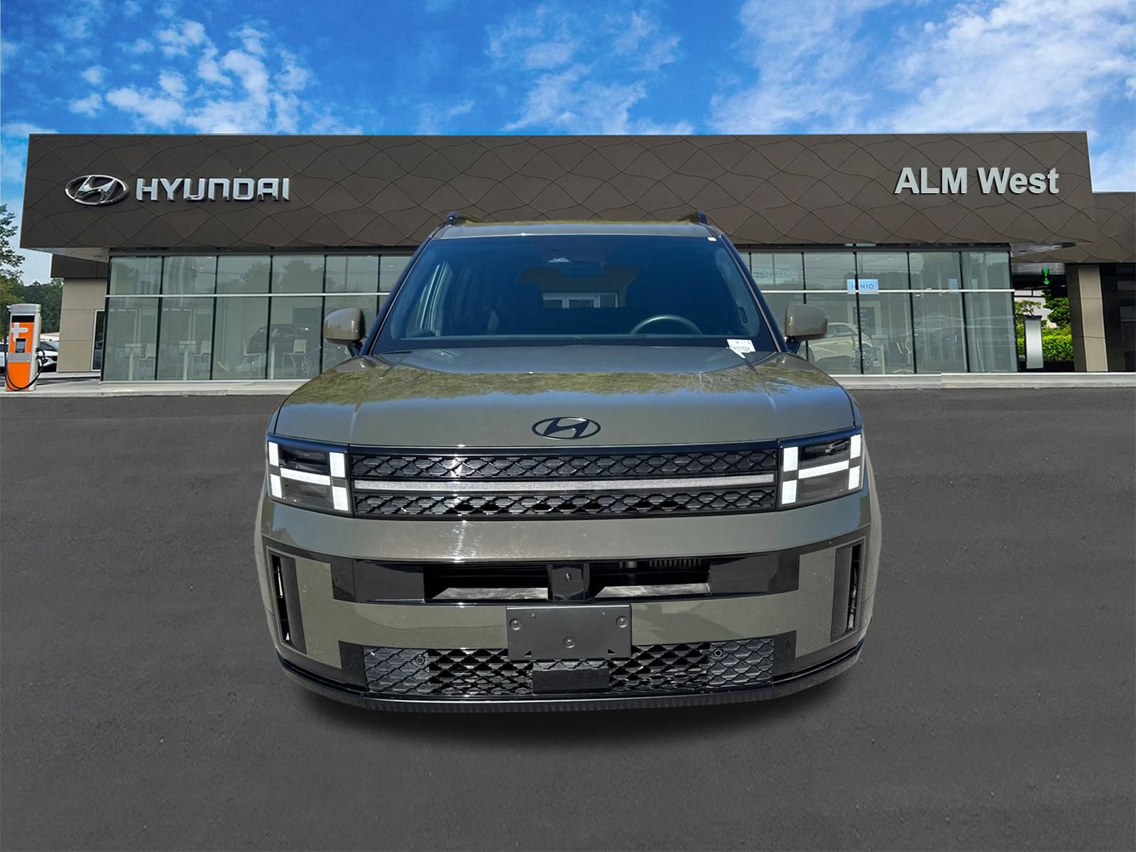 Used 2025 Hyundai Santa Fe Calligraphy image 2