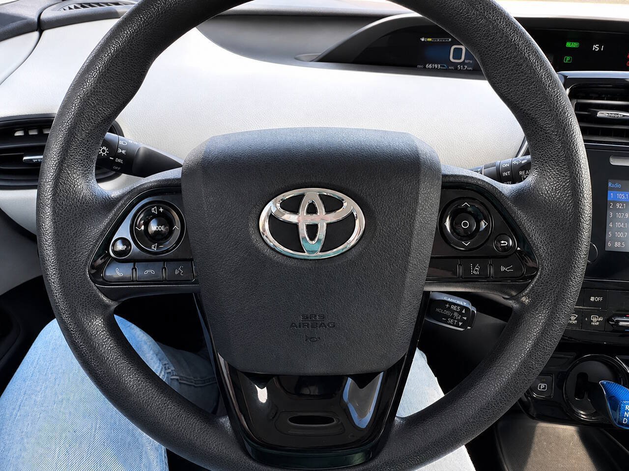 Used 2019 Toyota Prius LE FWD image 11