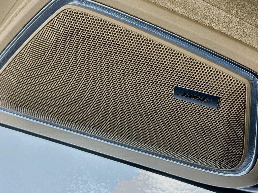 Certified 2023 Porsche Panamera image 12