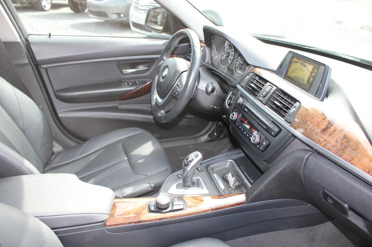Used 2014 BMW 328i xDrive 328i xDrive AWD 4dr Wagon image 12