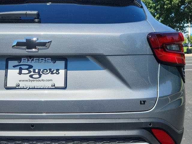 New 2026 Chevrolet Trax LT w/ Sunroof Package FWD image 11