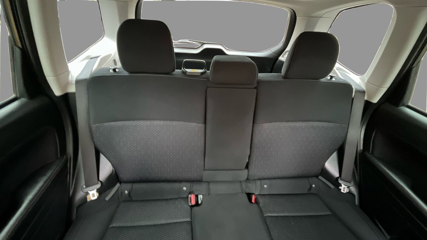 Used 2018 Subaru Forester 2.5i Premium w/ All-Weather Package AWD/4WD image 13