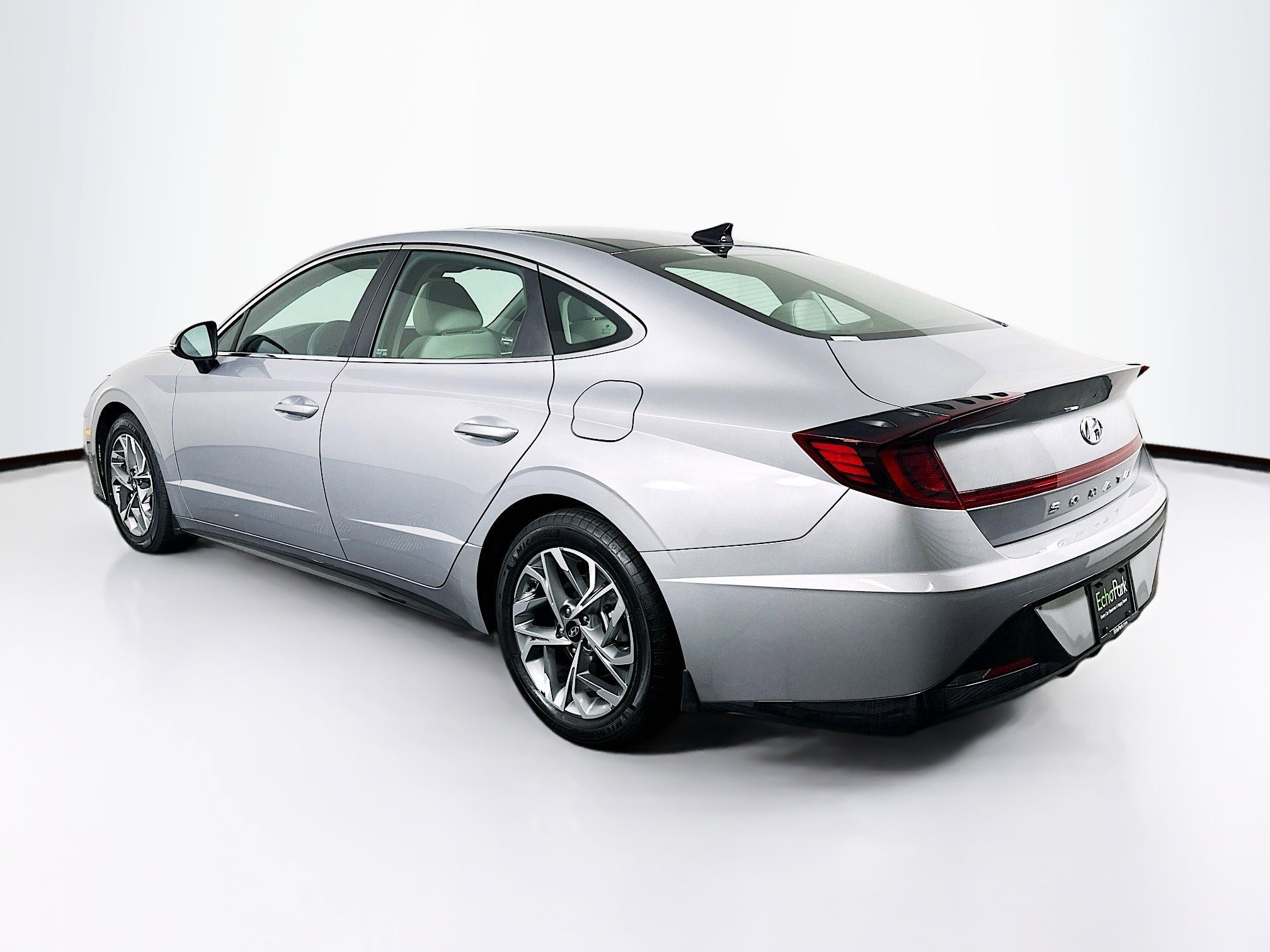 Used 2023 Hyundai Sonata SEL w/ Convenience Package image 5