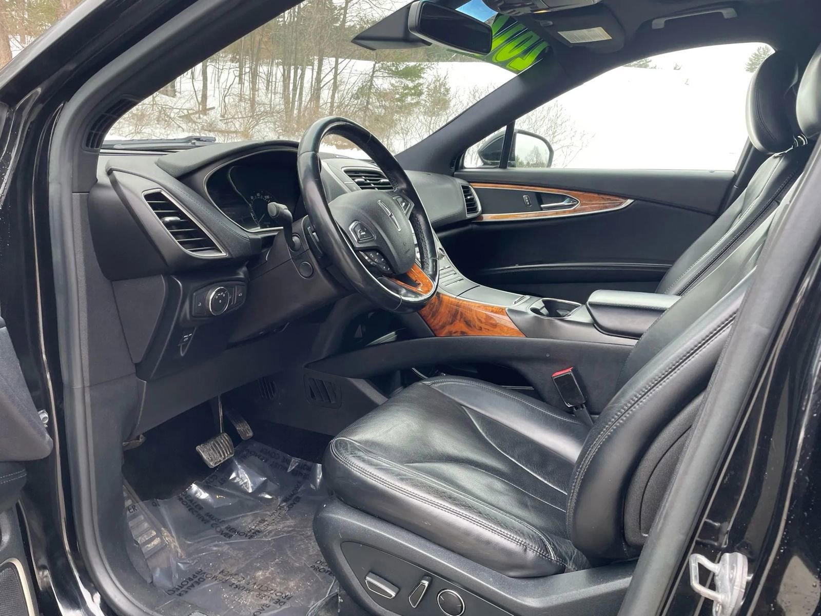 Used 2016 Lincoln MKX Reserve w/ Climate Package image 9