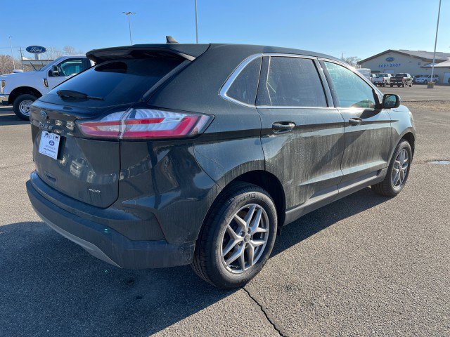 Used 2024 Ford Edge SEL w/ Convenience Package image 6