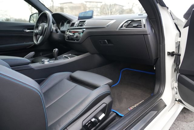 Used 2018 BMW M2 RWD image 13