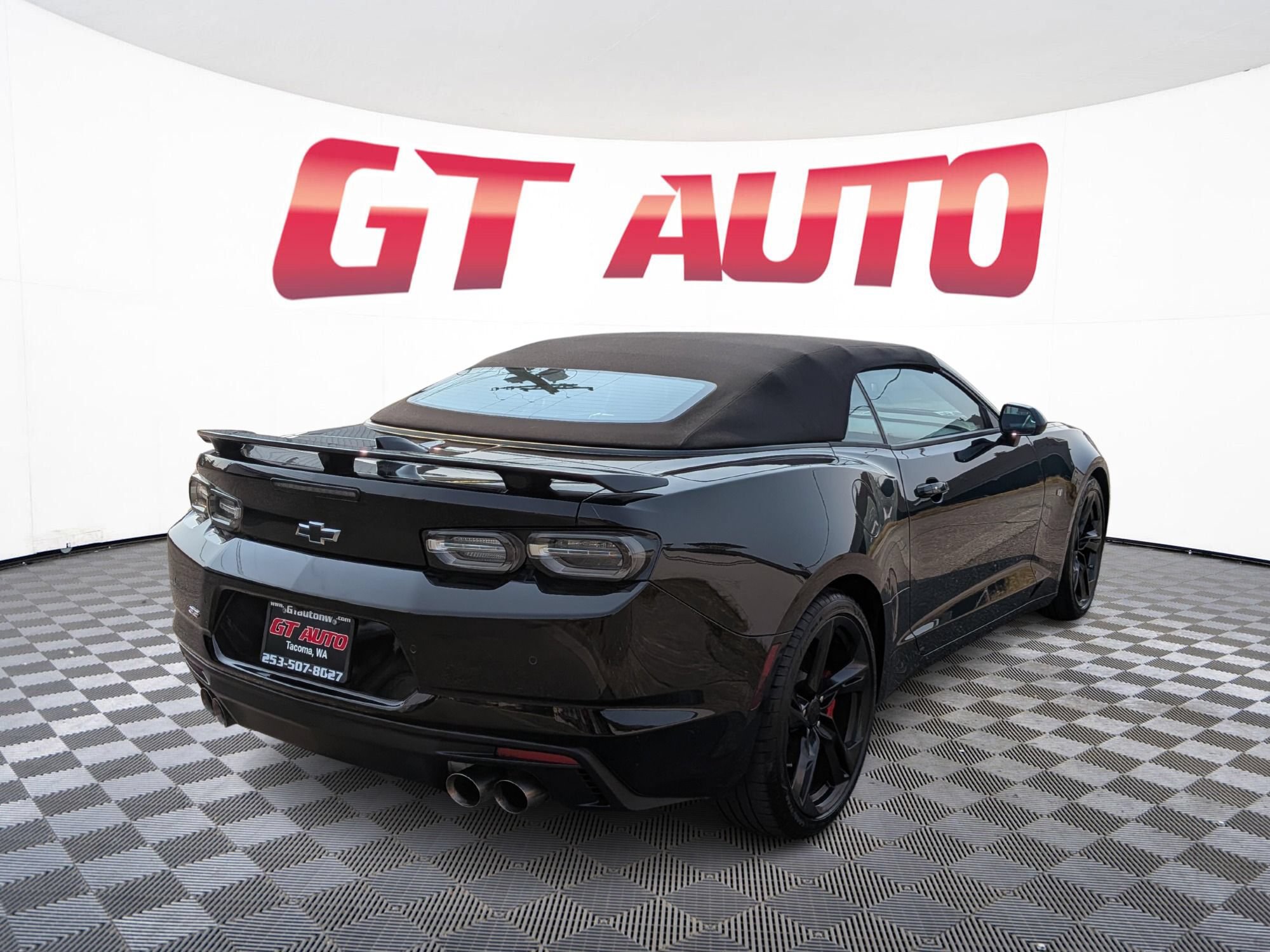 Used 2023 Chevrolet Camaro SS RWD image 4