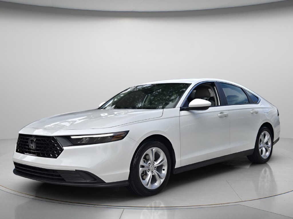 Certified 2025 Honda Accord LX image 9