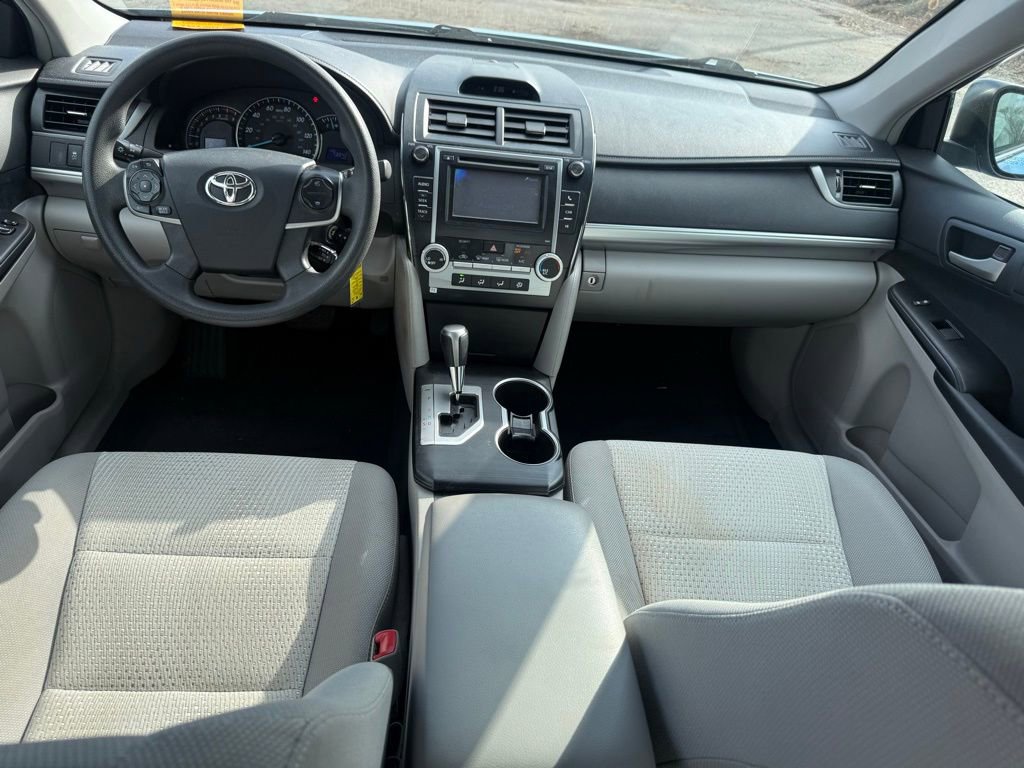 Used 2012 Toyota Camry LE image 28