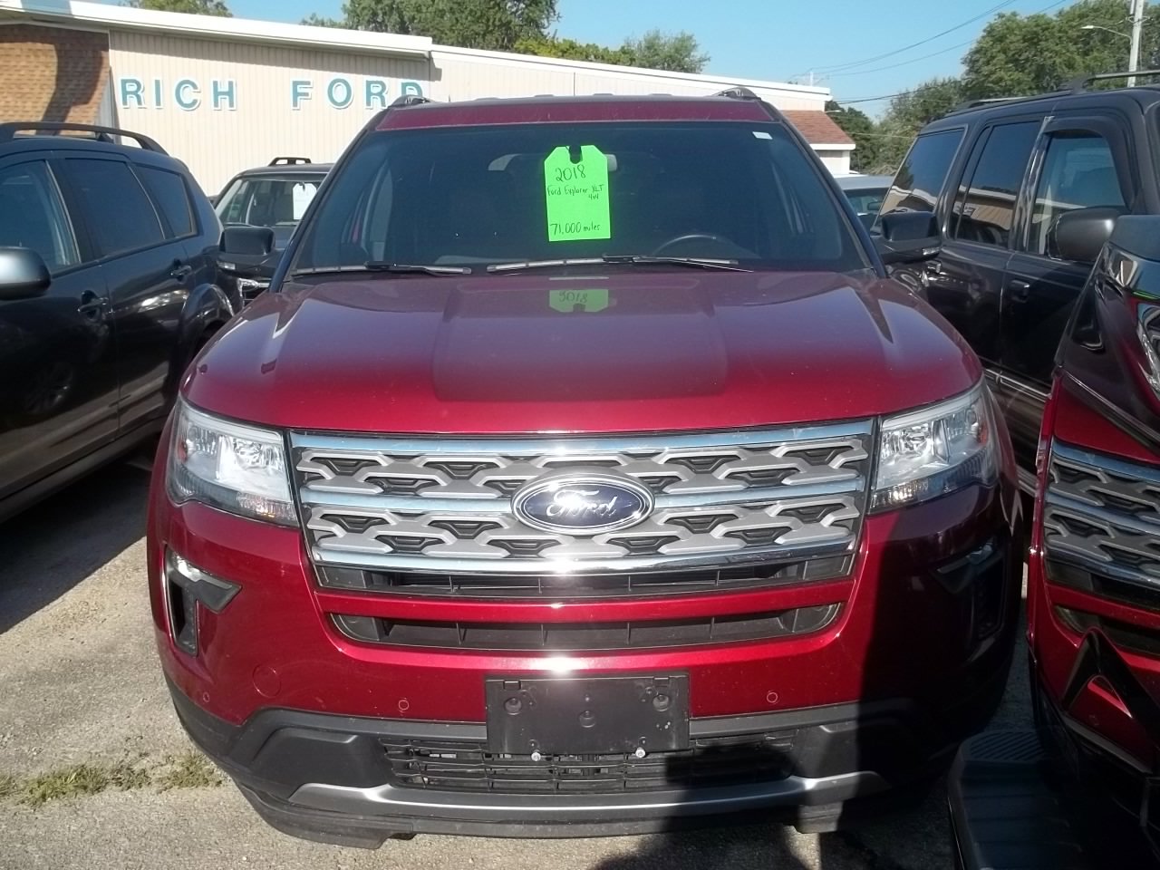 Used 2018 Ford Explorer XLT w/ Equipment Group 202A AWD/4WD image 2