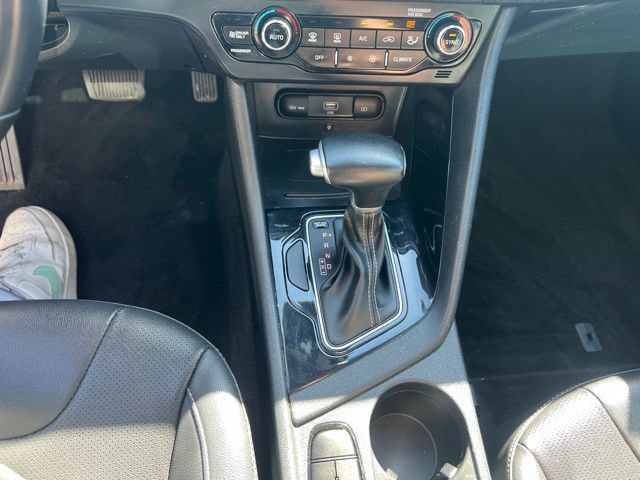 Used 2022 Kia Niro Touring Special Edition FWD image 12