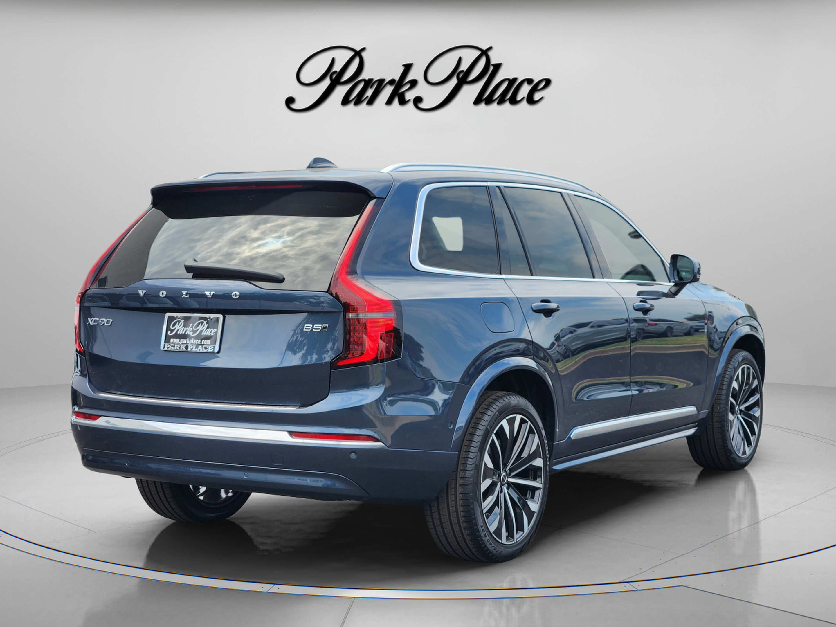 Used 2026 Volvo XC90 B5 Ultra w/ Protection Package Premier AWD/4WD image 6
