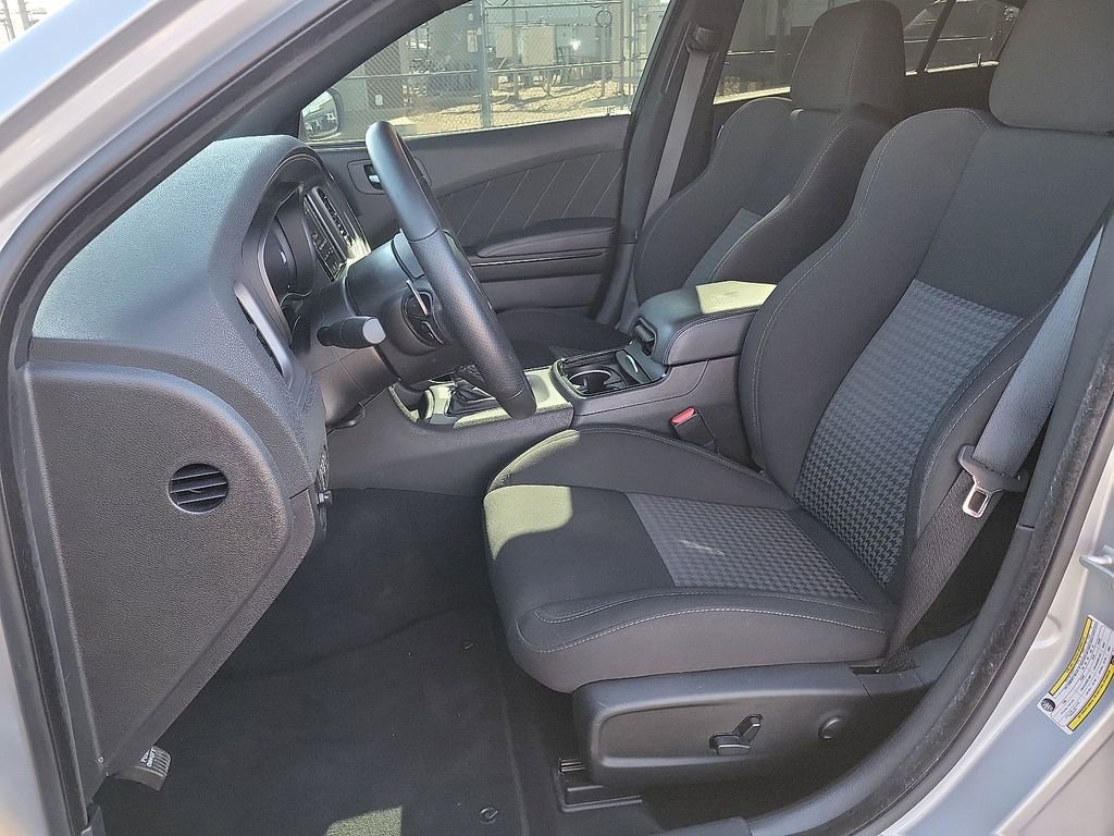 Used 2023 Dodge Charger R/T w/ Blacktop Package image 10