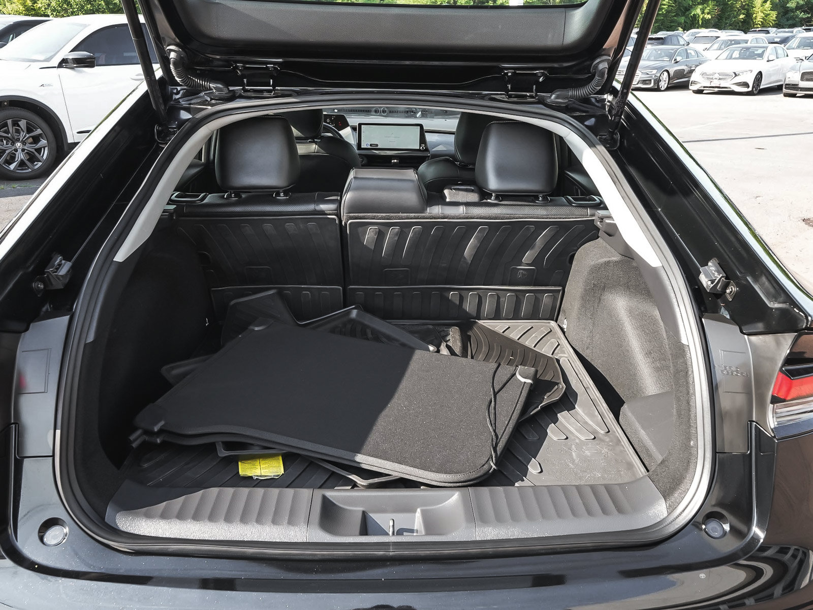 Used 2025 Toyota Prius AWD image 43