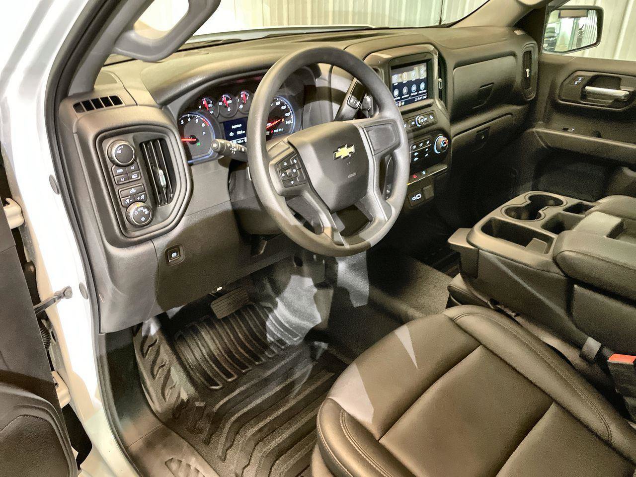 Used 2025 Chevrolet Silverado 1500 W/T w/ WT Value Package image 10