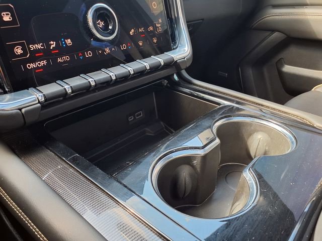 Used 2025 GMC Yukon Elevation w/ Technology Package AWD/4WD image 29