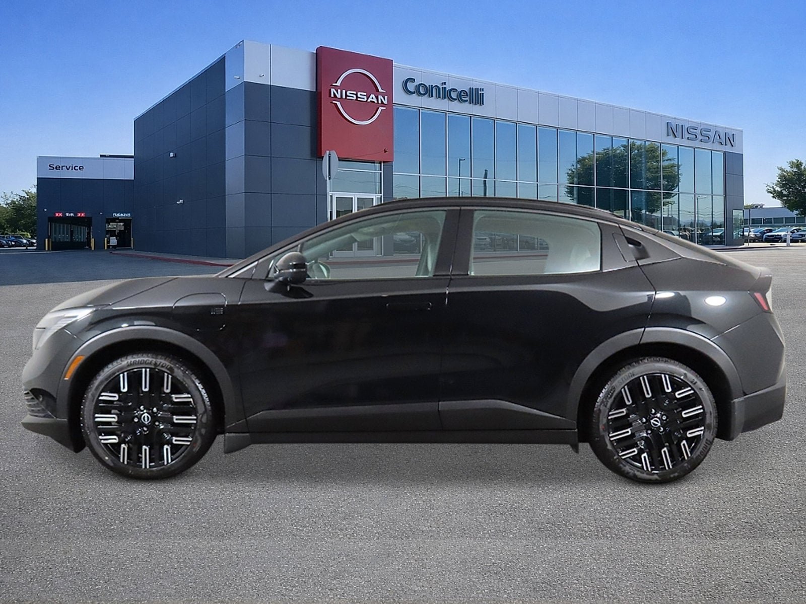 New 2026 Nissan Leaf Platinum+ w/ Cargo Package (Platinum+) FWD image 2