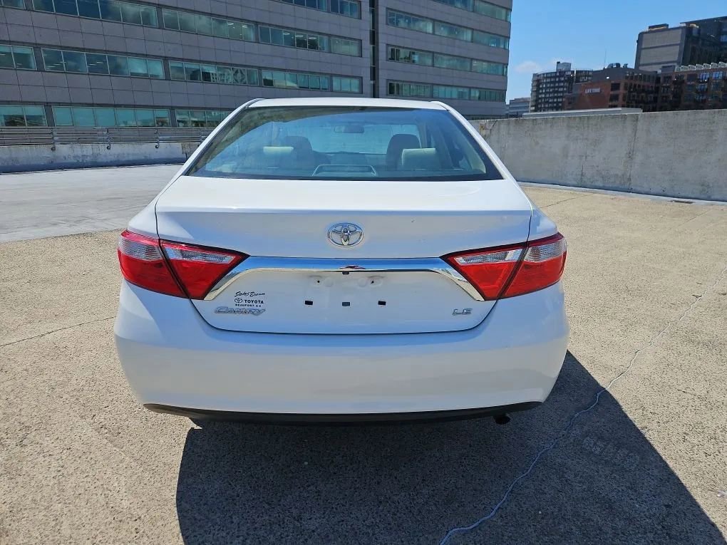 Used 2017 Toyota Camry LE image 11