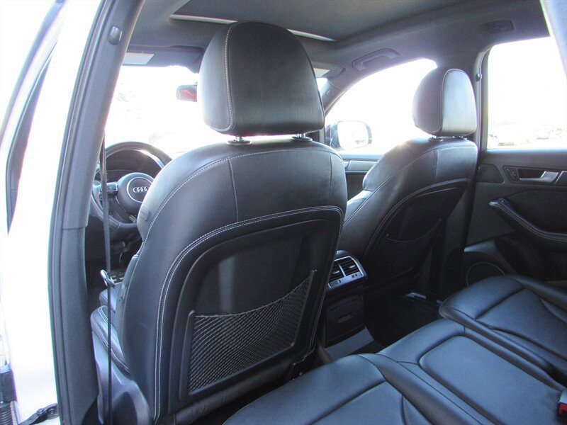 Used 2017 Audi SQ5 Premium Plus AWD/4WD image 21