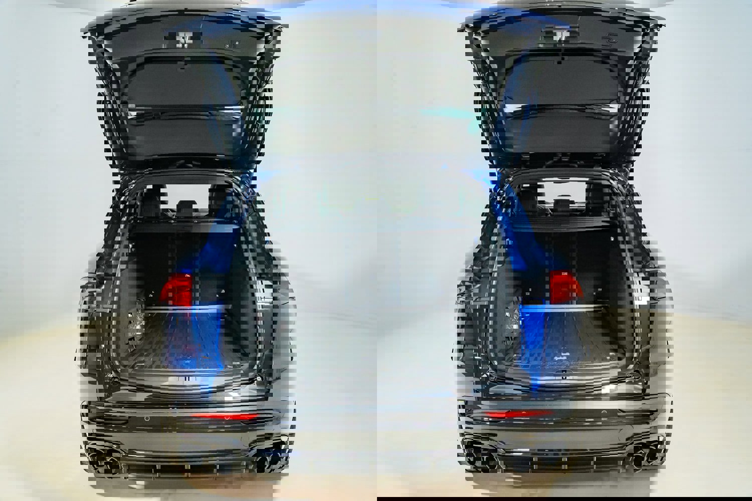 Used 2025 Maserati Grecale Modena image 47