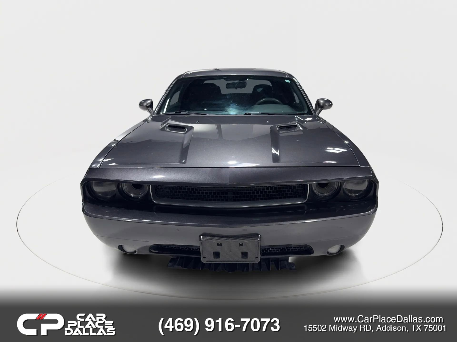 Used 2014 Dodge Challenger SXT RWD image 4