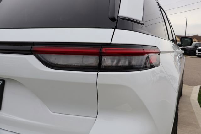 New 2026 Jeep Grand Cherokee Limited image 32