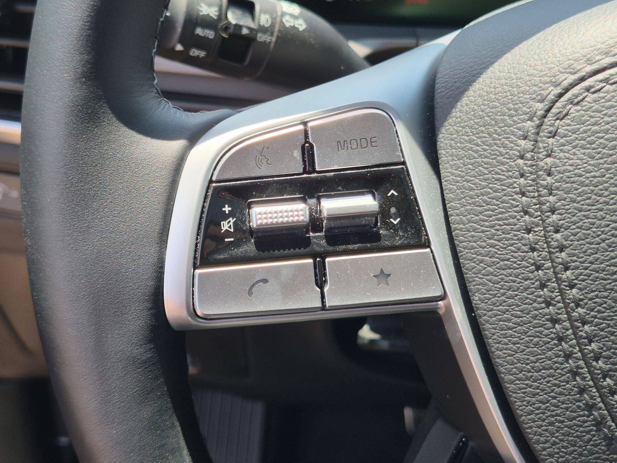 Certified 2024 Kia Telluride EX AWD/4WD image 17