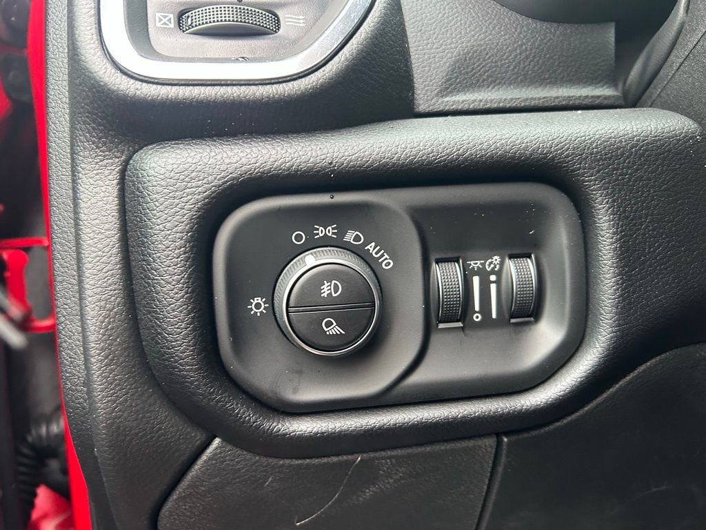 New 2026 RAM 3500 Laramie AWD/4WD image 12