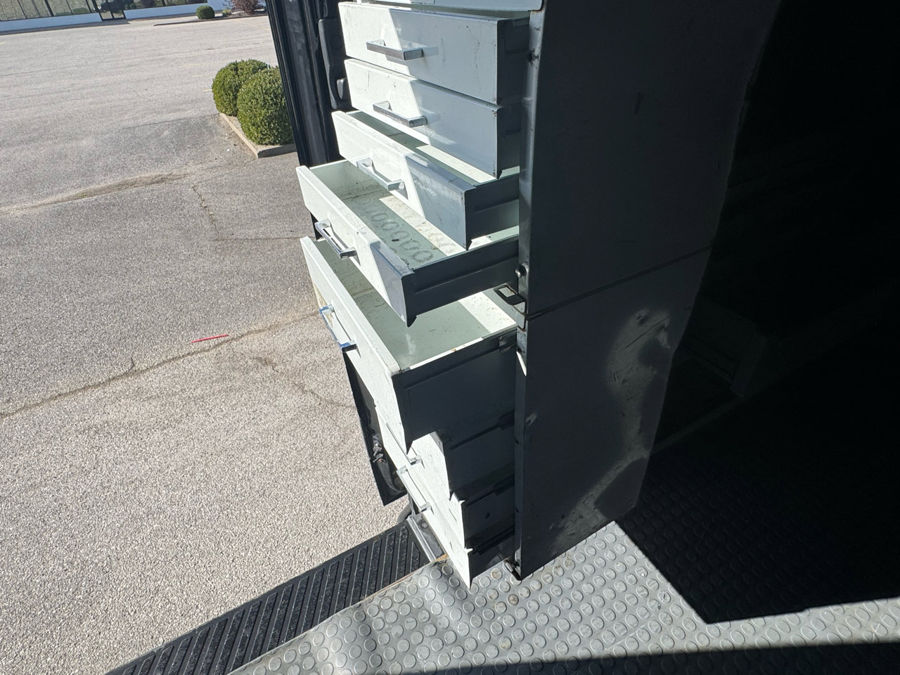 Used 2012 Mercedes-Benz Sprinter 2500 image 38