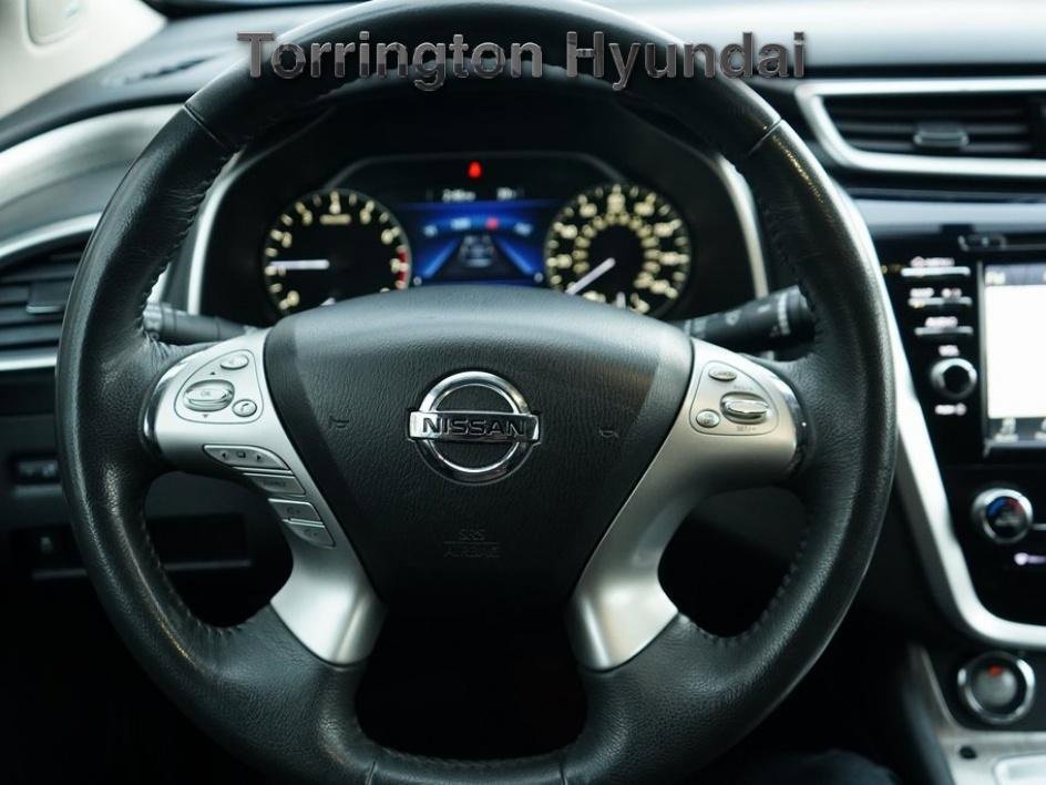 Used 2015 Nissan Murano SV w/ Premium Package image 11