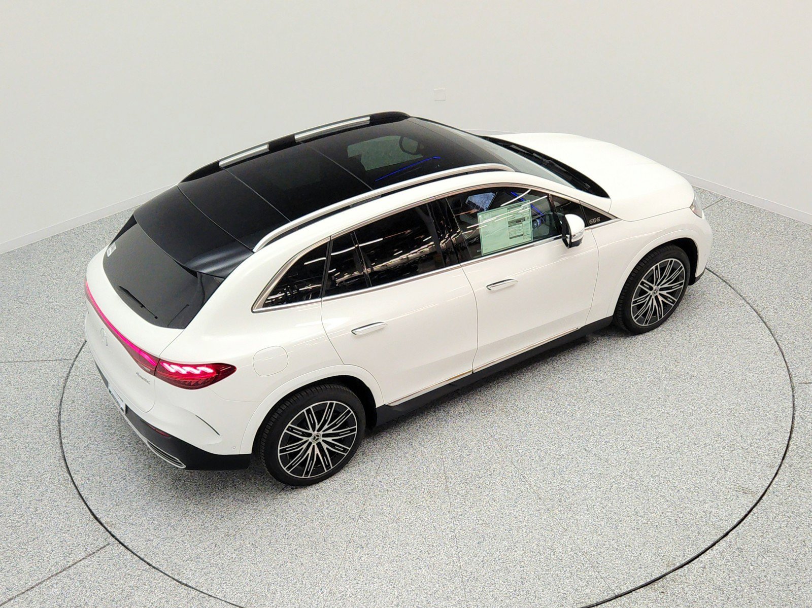 New 2026 Mercedes-Benz EQE 320 4MATIC SUV image 25