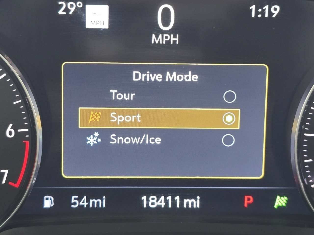 Used 2021 Buick Envision Essence w/ Technology Package I image 8