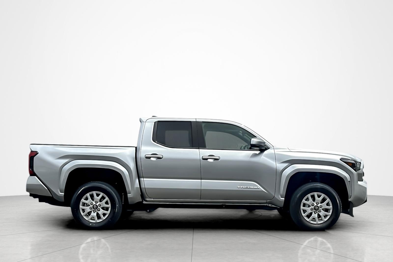 Certified 2024 Toyota Tacoma SR5 w/ SR5 Upgrade Package RWD image 6