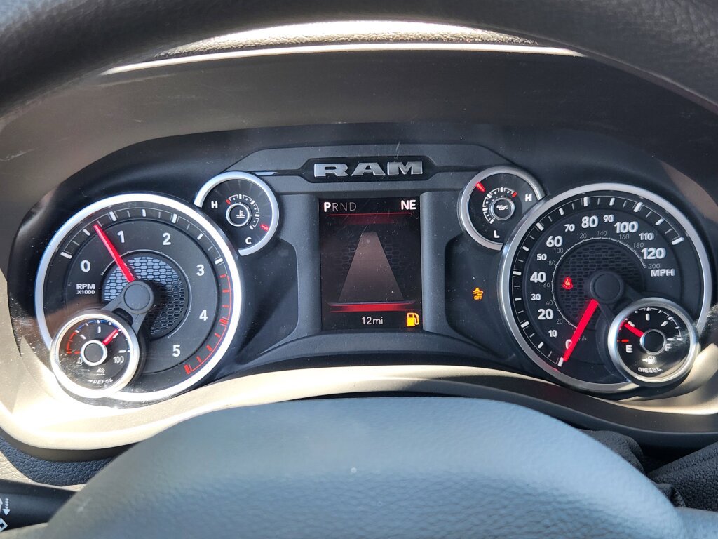 New 2026 RAM 2500 Tradesman AWD/4WD image 17