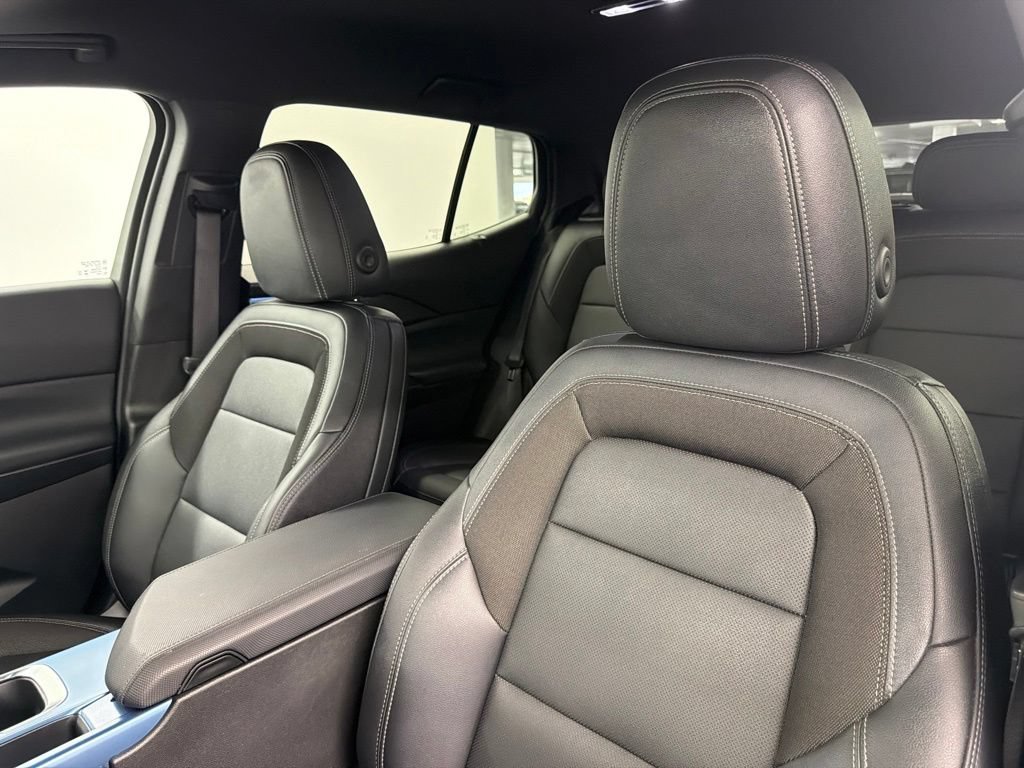 Used 2024 Chevrolet Equinox EV LT FWD image 24