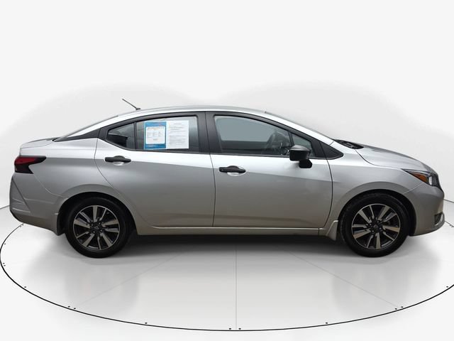 Used 2023 Nissan Versa S w/ S Plus Package FWD image 5