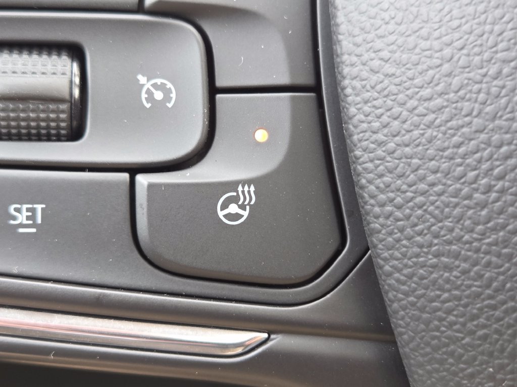Used 2023 Buick Encore GX Essence w/ Experience Buick Package AWD/4WD image 8