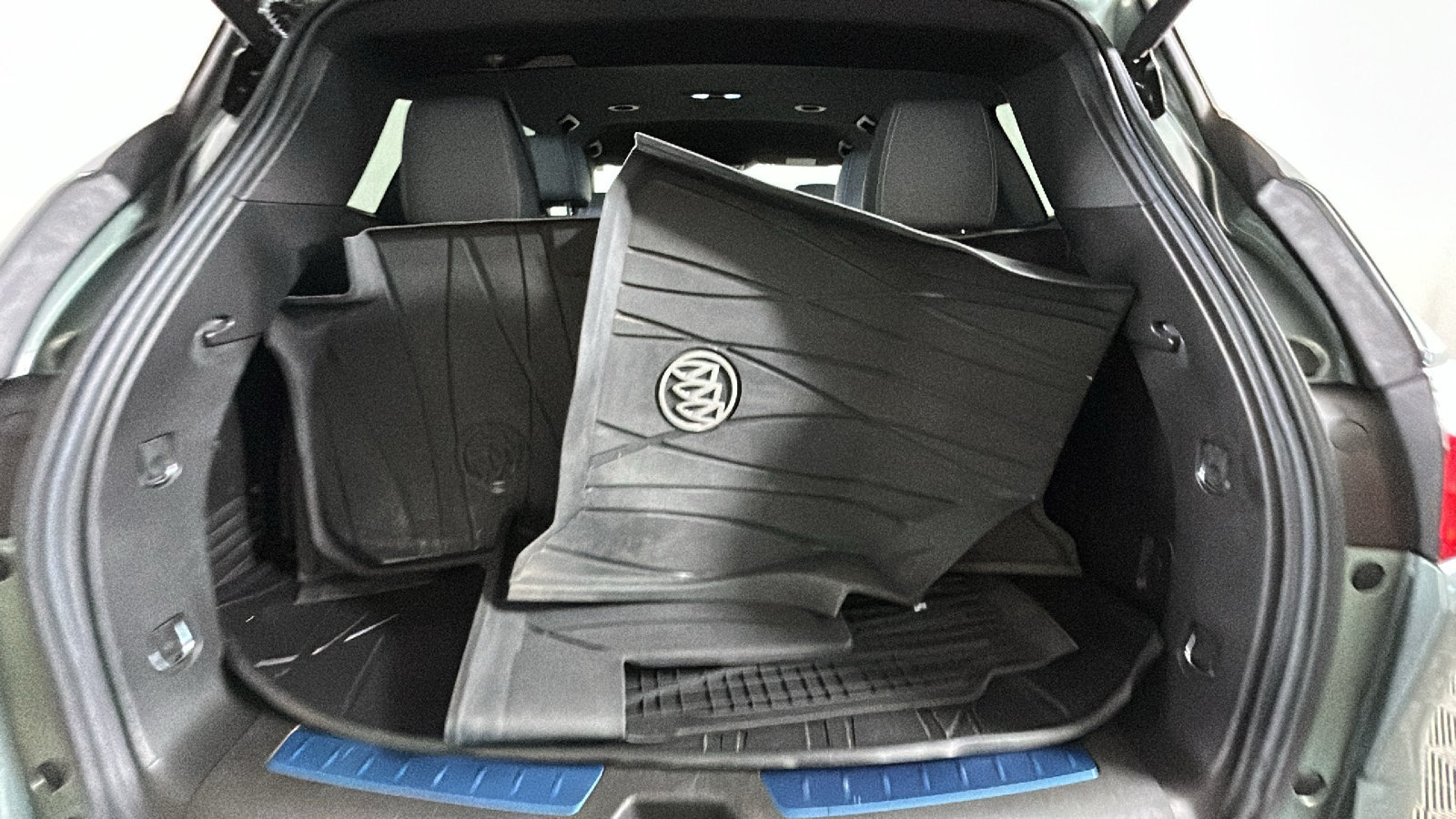 Used 2023 Buick Enclave Essence w/ LPO, Floor Liner Package FWD image 34