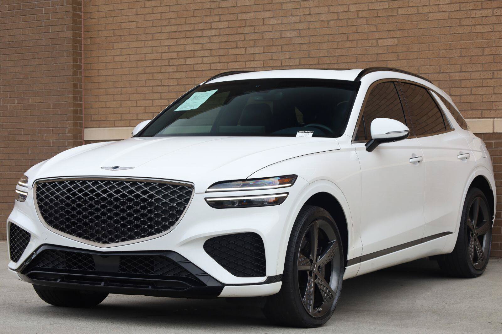 Used 2022 Genesis GV70 3.5T Sport AWD/4WD image 5
