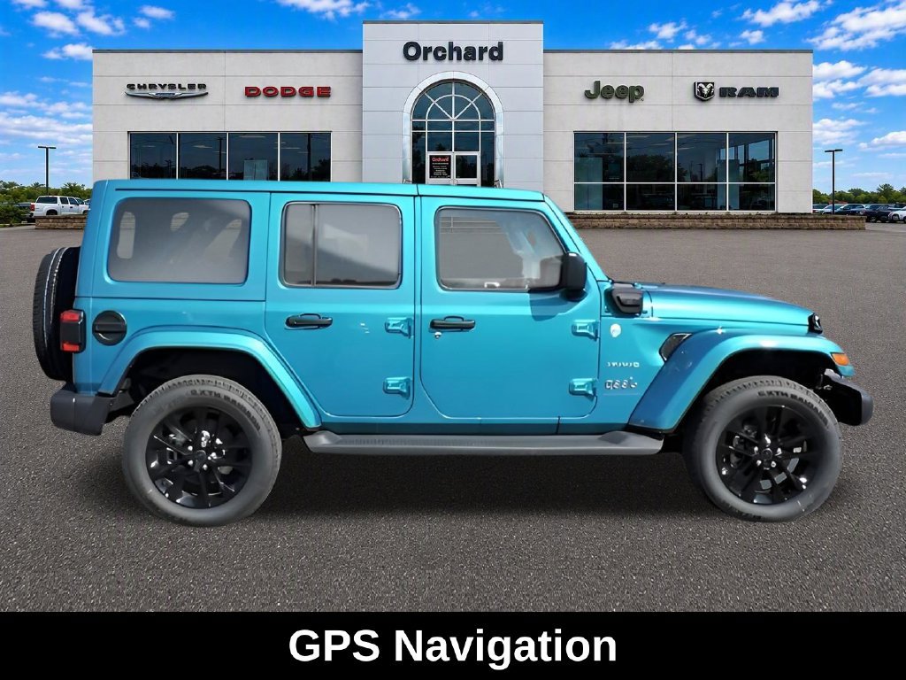 New 2024 Jeep Wrangler Unlimited Sahara w/ Technology Group AWD/4WD image 2