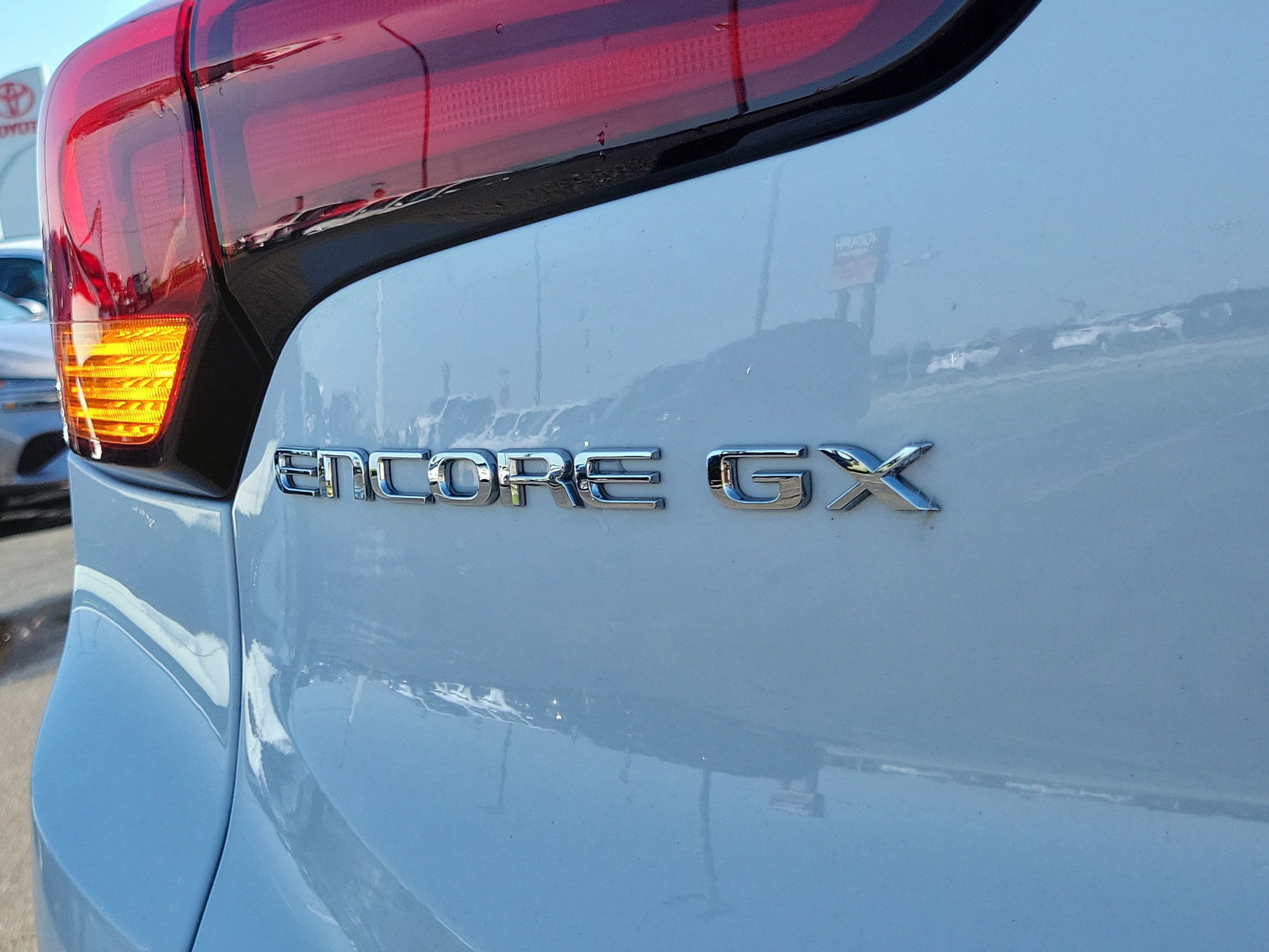 Used 2024 Buick Encore GX Preferred FWD image 6